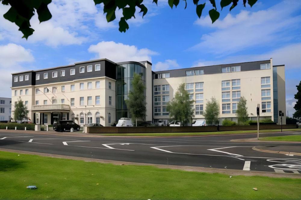 London Croydon Aerodrome Hotel by Sunday